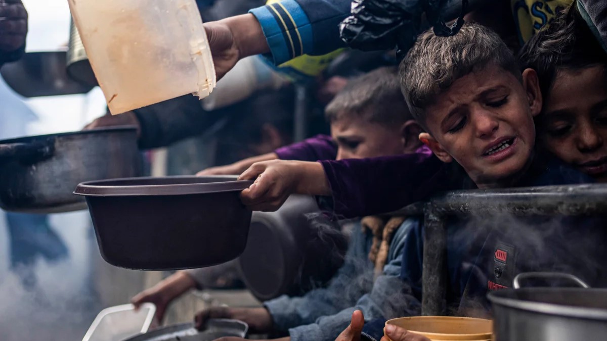 যুদ্ধবিরতির মাঝেও গাজায় ত্রাণ প্রবেশে বাধা, ক্ষুধায় কাতর ফিলিস্তিনিরা